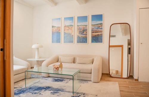 Old Town Apartment | Elegant apartment-AC-1BR-2P- center Saint-Tropez
