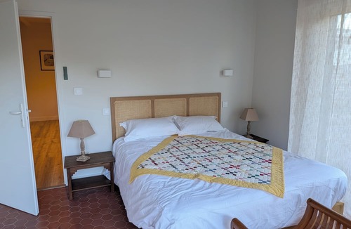 Saint-Hilaire-de-Riez Bed & Breakfast | Maison Millefeuille Bed and Breakfast: Between the Forest and the Marshes, Just 10 Minutes from the Beaches!