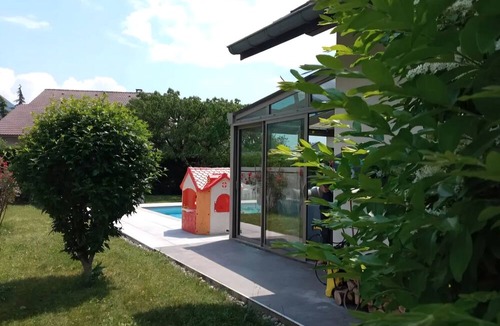 Saint-Alban-Leysse House | House between lakes and mountains with swimming pool
