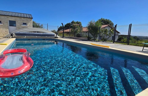 Lauraet House | Folle Blanche Gîte in Armagnac with Shared Pool, Private Terrace and Garden