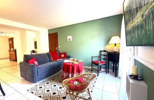 La Chambre Apartment | Le Ptit Montagnard Clim Terrasse Vélo Cols Ski