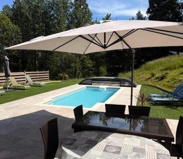 Argentat Apartment | Gîte de France Le grand air du paradis 3 épis - Gîte de France 9 personnes MAE-6464