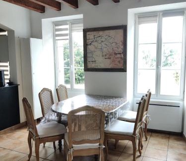 Saint-Jean-de-la-Croix House | Maison Ligérienne avec vue sur la Loire