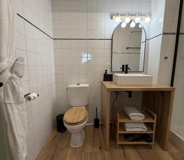Chartrons Apartment | Appartement plein cœur des Chartrons rue calme