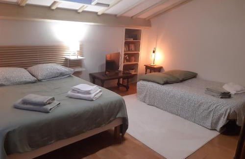 Sare Bed & Breakfast | chambre spacieuse et lumineuse avec vue sur les montagnes