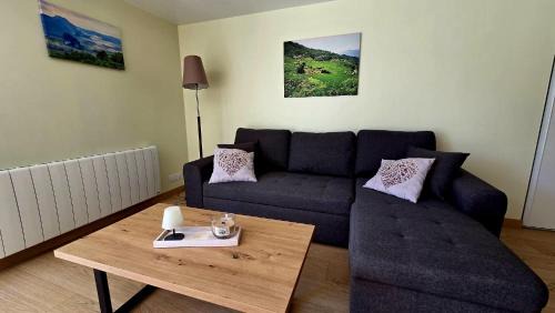 Saint-Aulais-la-Chapelle Apartment | Gîte avec piscine au cœur de la campagne