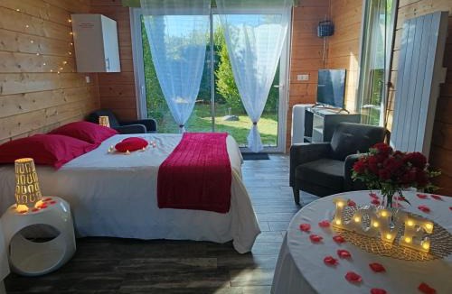 Brach House | Gîte romantique ambiance Love Room entre Bordeaux et Lacanau océan