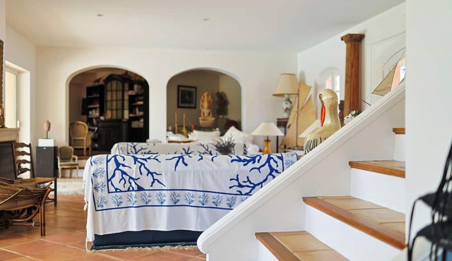 Villa Mas Naja · Luxury Retreat, Pool & Helipad