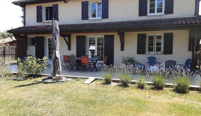 Maison de caractère .La vague douce des Landes