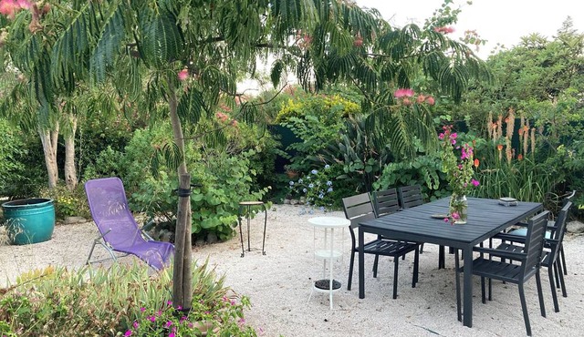 Family home in a Provencal village near Hyères and Toulon