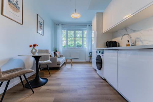Residence TOYANA-Cozy Appartements - Proche Aéroport & Hôpital