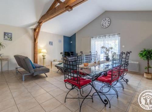 Gîte cosy avec spa privatif, terrasse et parking, au cœur des vignobles du Layon, idéal pour couples. - FR-1-622-21